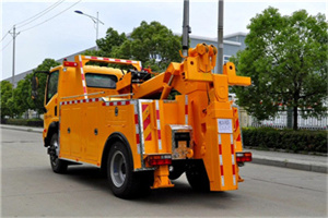 山海关高速路拖车费